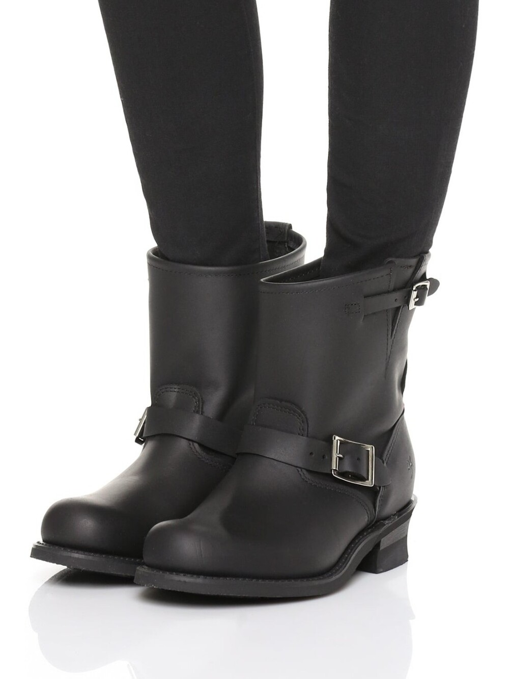Frye Engineer 8R Boots Size 7 37